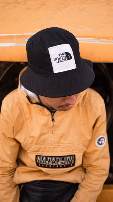Blusa de Frio Gola Alta Preta